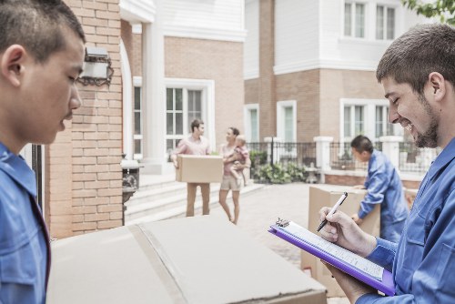 Moving truck service for Kingston home and flat relocations