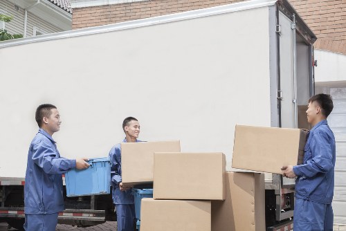 Storage support for flat removals in Kingston