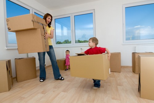Business relocation using removal truck hire in Kingston